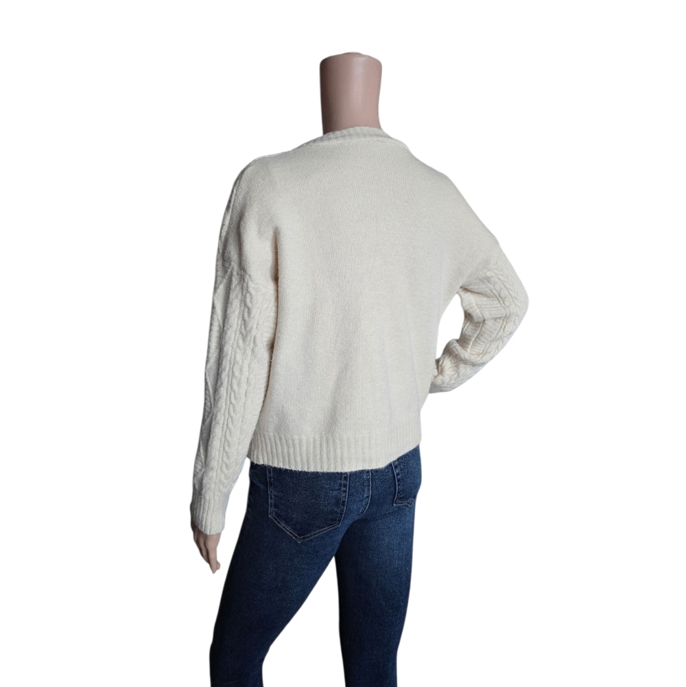 Women's Cream Oversized V-Neck Cable Knit Cropped Cardigan Sweater - Picture 6 of 16